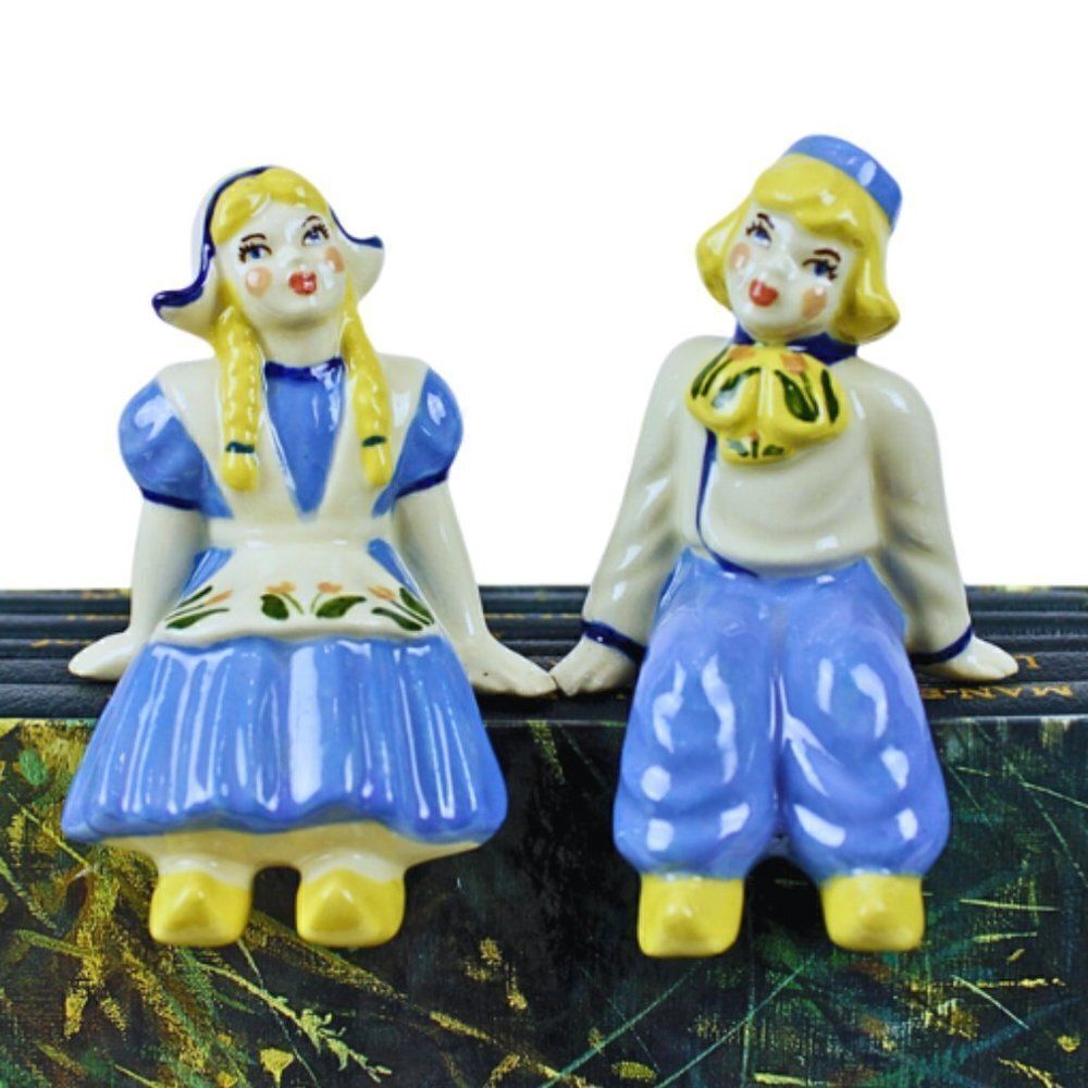 Dutch Boy & Girl Shelf Sitters Vintage 50s Ceramic Arts Studio Betty Harrington